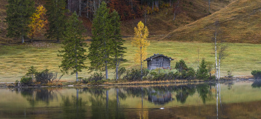 sp&auml;therbstliche Morgenstimmung am See