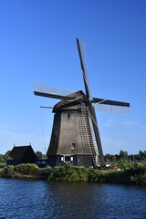 Windmühle am Fluss