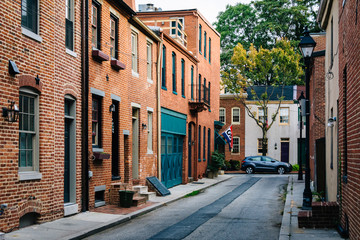 Fototapeta na wymiar Bethel Street in Fells Point, Baltimore, Maryland