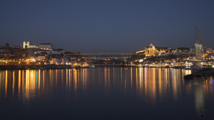 Vista do Porto e Vila Nova de Gaia