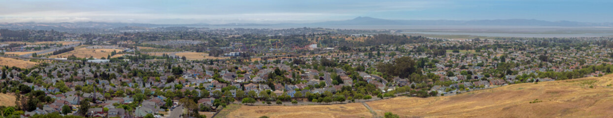 Fototapeta na wymiar Vallejo Panorama - waterfront city in Solano County, California