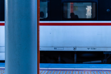 closeup shoot at train station - focus on pillar