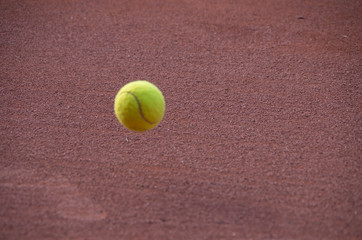 Tennis Ball bouncing