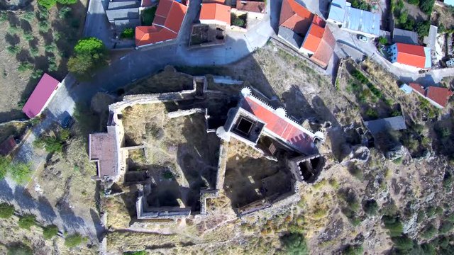 Drone en Belvis de Monroy. Pueblo de Caceres con castillo. ( Extremadura, Espa&ntilde;a)