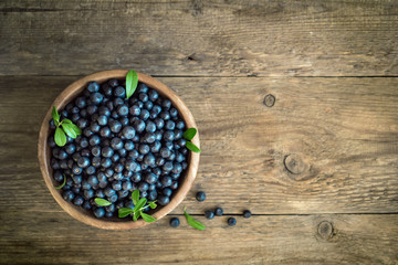 Fresh blueberries and leaves