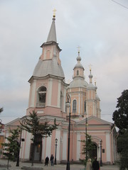 Fototapeta na wymiar Church of the pink color, St. Petersburg, Russia