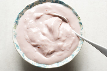 Soya strawberry yoghurt 