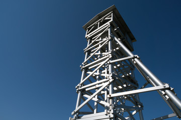 Industrial drilling rig