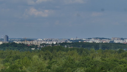 Panorama na jedno z miast aglomeracji Śląskiej z Katowic. Polska. Europa - obrazy, fototapety, plakaty