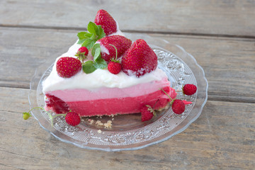 Erdbeer-Frischkäse-Torte