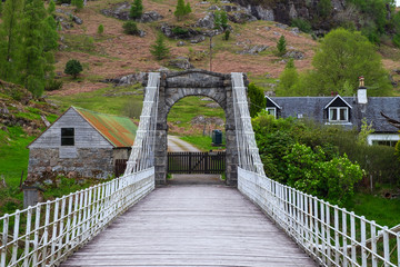 Die Brücke von Oich/Schottland