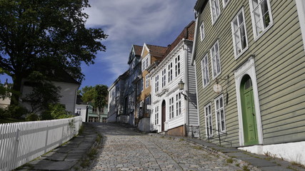 Fototapeta na wymiar Gamle Bergen - historischer Stadtteil Sandviken, Norwegen