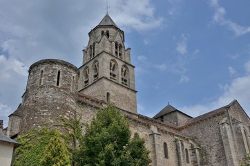 Fototapeta na wymiar Abbatiale Saint-Pierre, Uzerche, Corrèze, France
