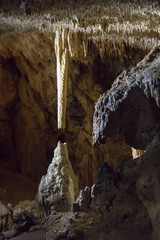 Stalaktit in einer Tropfsteinhöhle