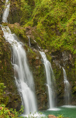 Naklejka premium Beautiful Triple Maui Waterfall