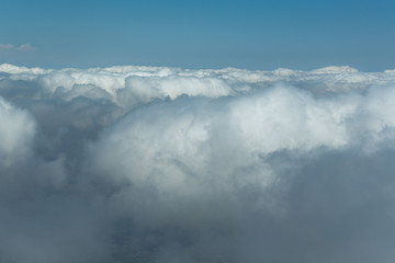 Über den Wolken