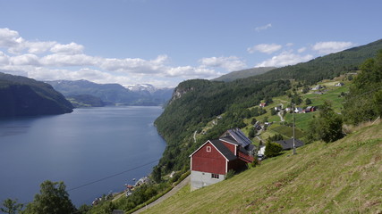 Fototapeta na wymiar Hopland Kai, alte Panoramastraße zwischen Nordfjordeid und Stryn