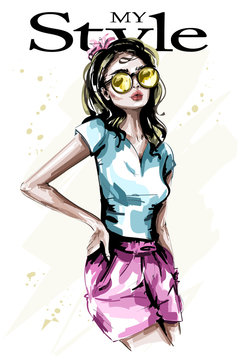 Hand drawn beautiful young woman in sunglasses. Stylish elegant girl. Fashion woman. Sketch. Vector illustration.