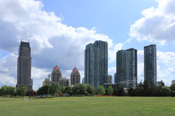 Obraz premium View of the Mississauga, Ontario skyline