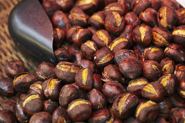 Heap of roasted chestnut 