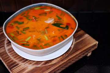 tom yum goong soup