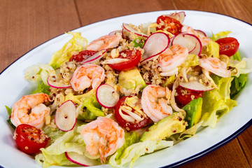 Salad with prawn