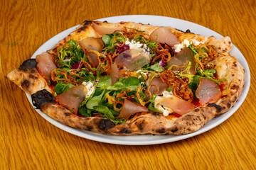 Pizza with hamon