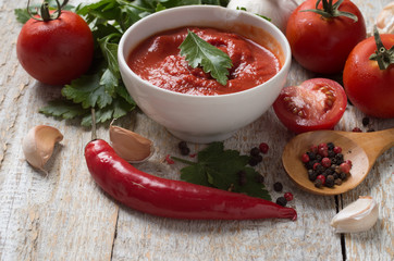 Ketchup and ingredients