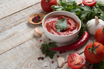 Ketchup and ingredients