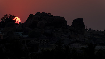 Sonnenuntergang in Hampi / Indien