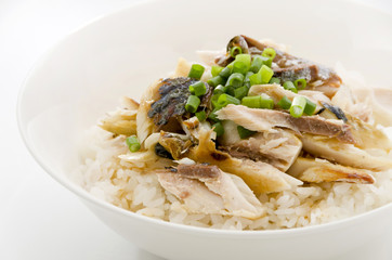 塩鯖のほぐし身どんぶり