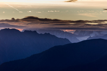 Fototapeta premium Sonnenaufgang in den Schweizer Alpen - Wallis