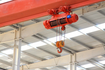 Hoisting pulley in an industrial production workshop