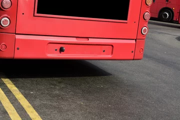 Keuken spatwand met foto Double Decker red bus is running on road in London © suman