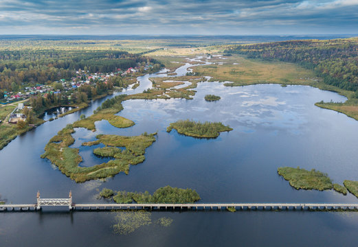 Pedestrian bridge over lake