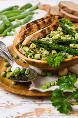 Pasta in green sauce
