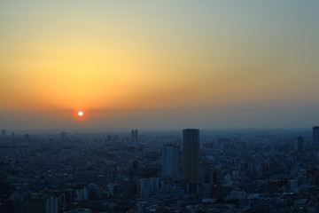 Fototapeta premium 恵比寿からの夕陽