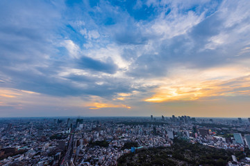Fototapeta na wymiar 夕方の大都会 Views of the evening in Tokyo