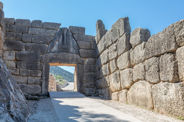 Porte des Lionnes de la citadelle de Mycènes