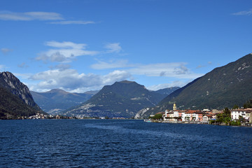 Fototapeta na wymiar Lake view in Lugano