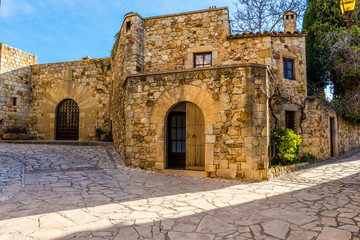 Fototapeta na wymiar Pals, an medieval town in Catalonia, Spain