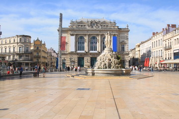 Fototapeta premium La pittoresque place de la comédie à Montpellier, Hérault, Occitanie, France