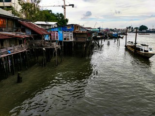 Thai River Town