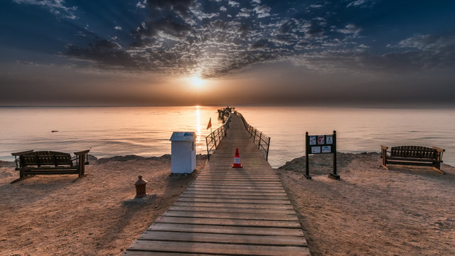 Sonnenaufgang am Meer