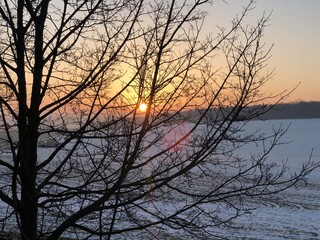 Fototapeta na wymiar Sonnenaufgang im Winter