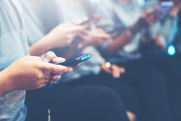 Enjoy online social connection through mobile phone