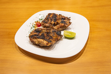 Argentine Cuisine - Gastronomy: Traditional Pata y Muslo
