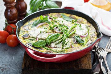 Asparagus, mushrooms and goat cheese frittata