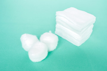 Fototapeta premium cotton ball and pad white soft clean beauty health medicine