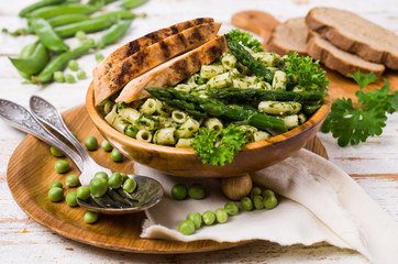 Pasta in green sauce